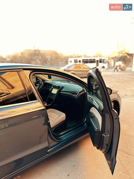 Седан Ford Fusion 2018 в Кривому Розі