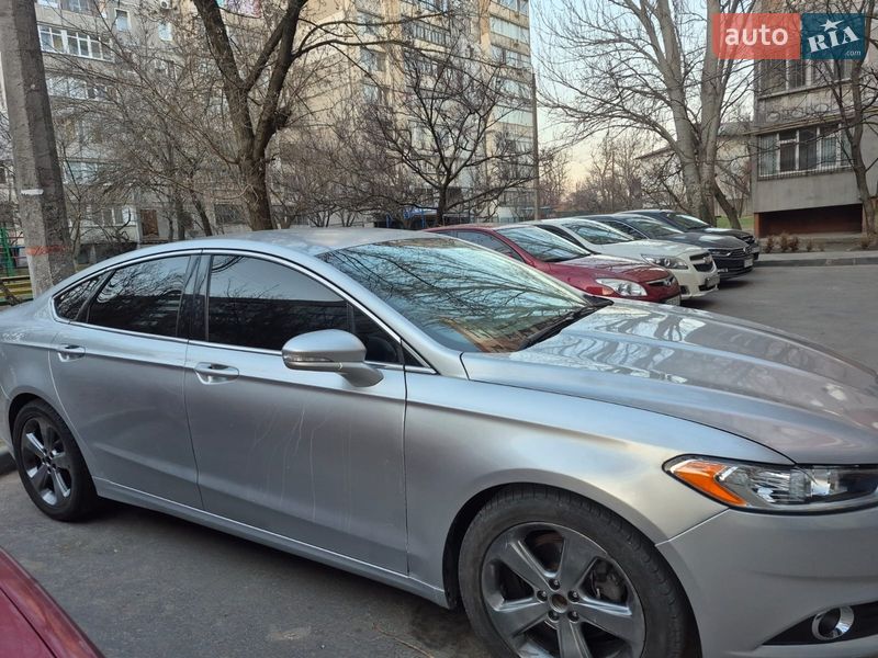 Седан Ford Fusion 2013 в Херсоні