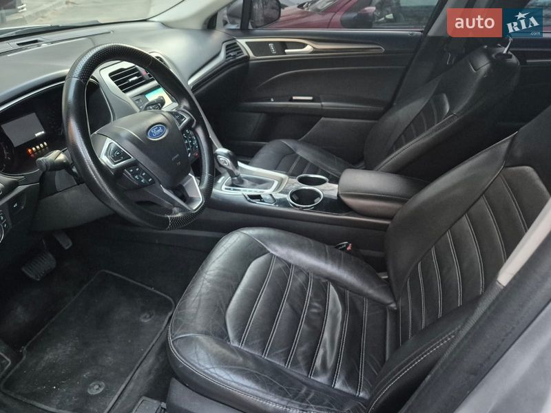 Седан Ford Fusion 2013 в Херсоні