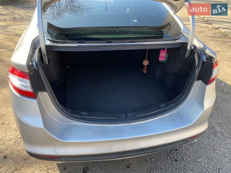 Седан Ford Fusion 2016 в Днепре