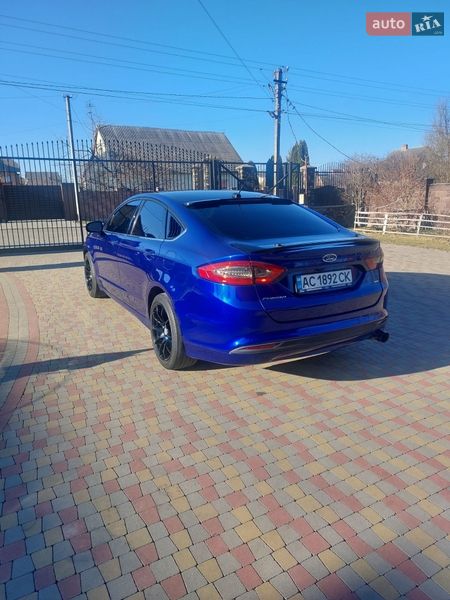 Седан Ford Fusion 2015 в Луцке