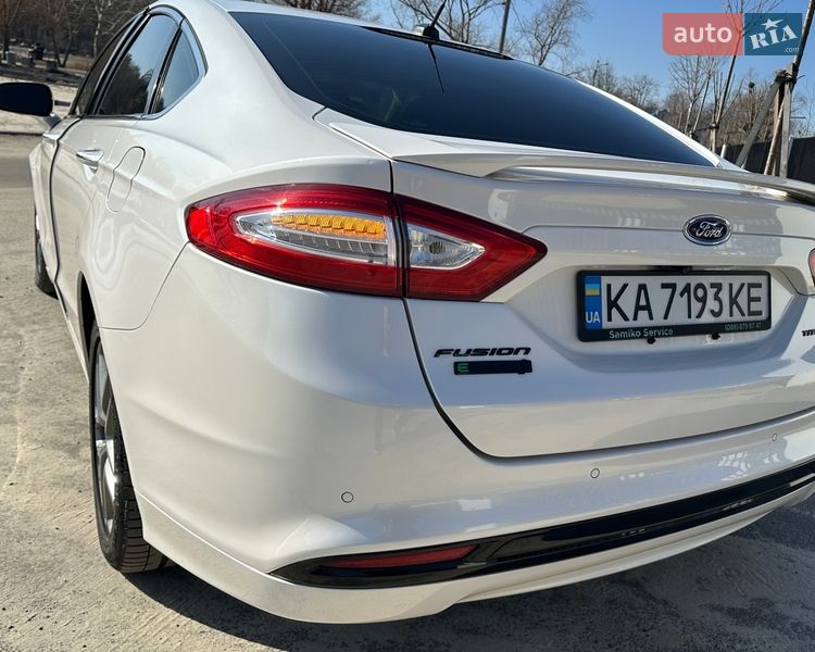 Седан Ford Fusion 2013 в Киеве