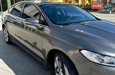 Седан Ford Fusion 2012 в Ужгороде
