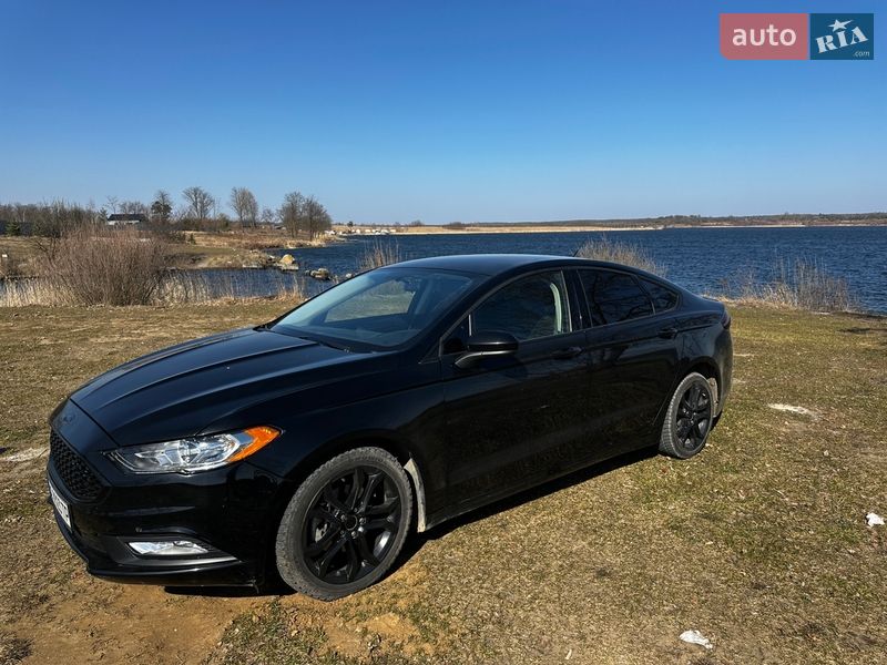 Седан Ford Fusion 2018 в Львове