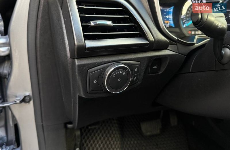 Седан Ford Fusion 2019 в Києві