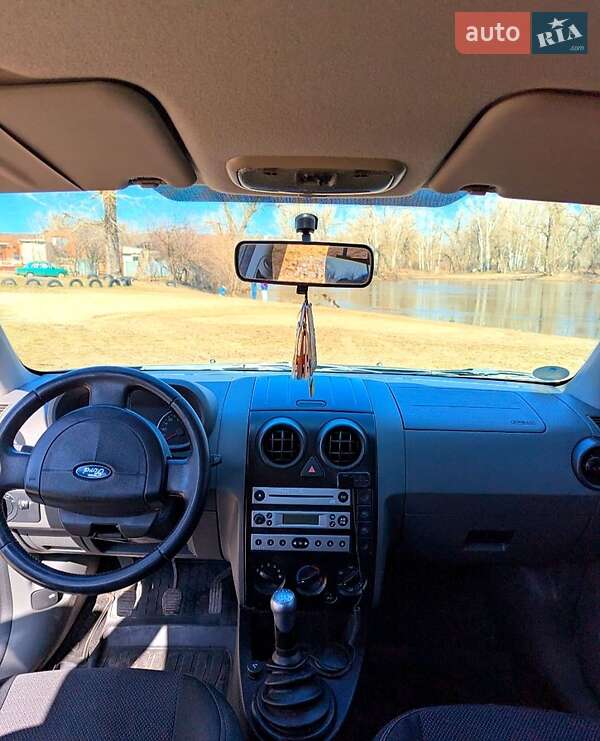 Хетчбек Ford Fusion 2004 в Кобеляках