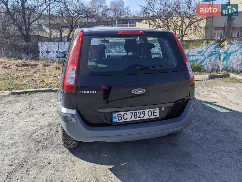 Седан Ford Fusion 2006 в Львове