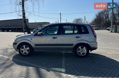 Хэтчбек Ford Fusion 2007 в Львове