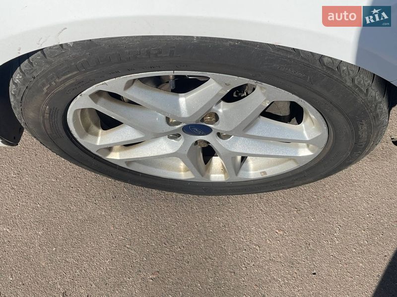 Седан Ford Fusion 2015 в Києві