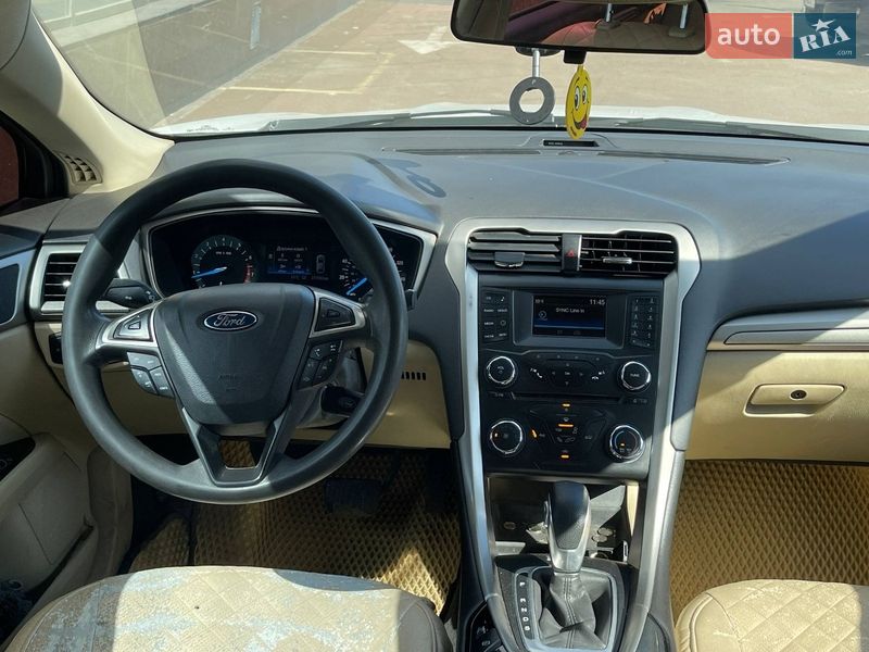 Седан Ford Fusion 2015 в Києві