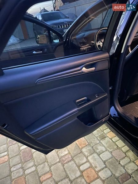 Седан Ford Fusion 2018 в Вышгороде