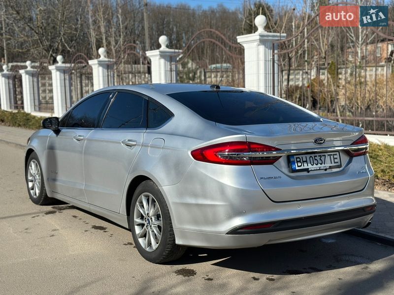 Седан Ford Fusion 2018 в Виннице