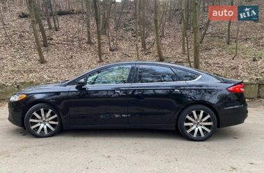 Седан Ford Fusion 2019 в Львове