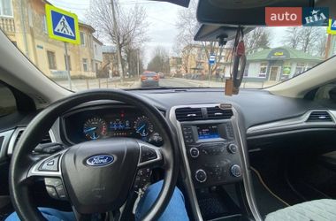 Седан Ford Fusion 2019 в Львове