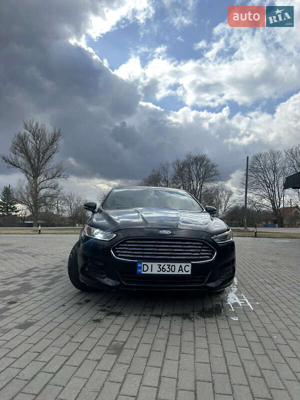 Седан Ford Fusion 2014 в Миргороде