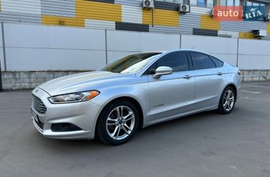 Седан Ford Fusion 2016 в Киеве