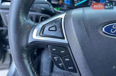 Седан Ford Fusion 2014 в Львові