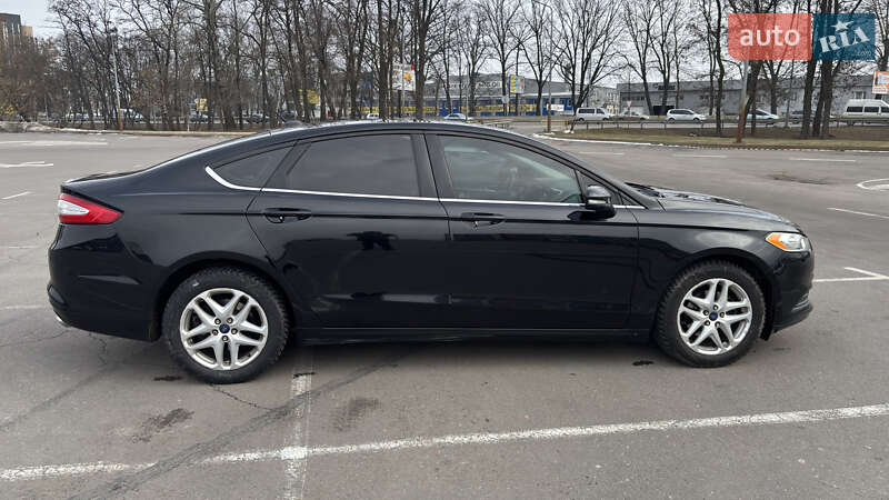 Седан Ford Fusion 2015 в Киеве