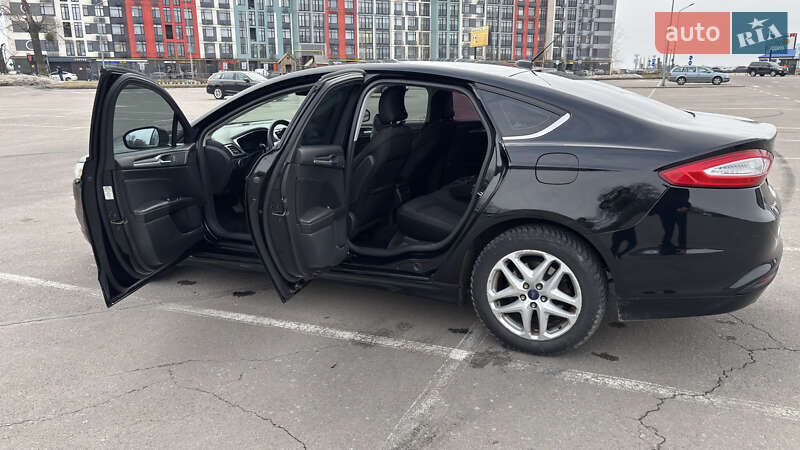 Седан Ford Fusion 2015 в Киеве