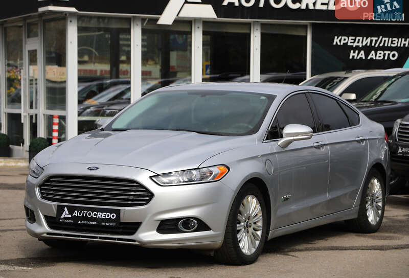 Ford Fusion 2016