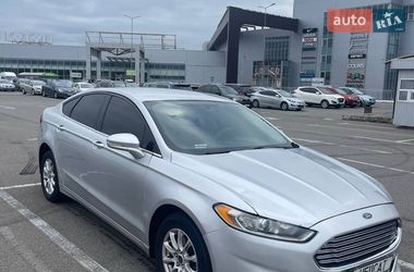 Седан Ford Fusion 2015 в Киеве