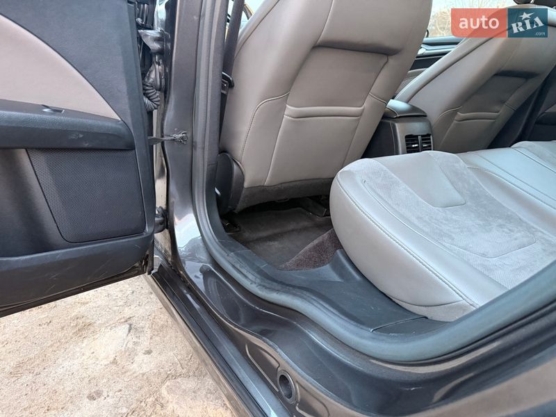 Седан Ford Fusion 2016 в Києві