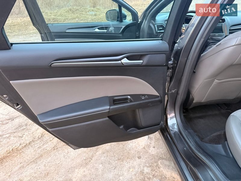 Седан Ford Fusion 2016 в Києві