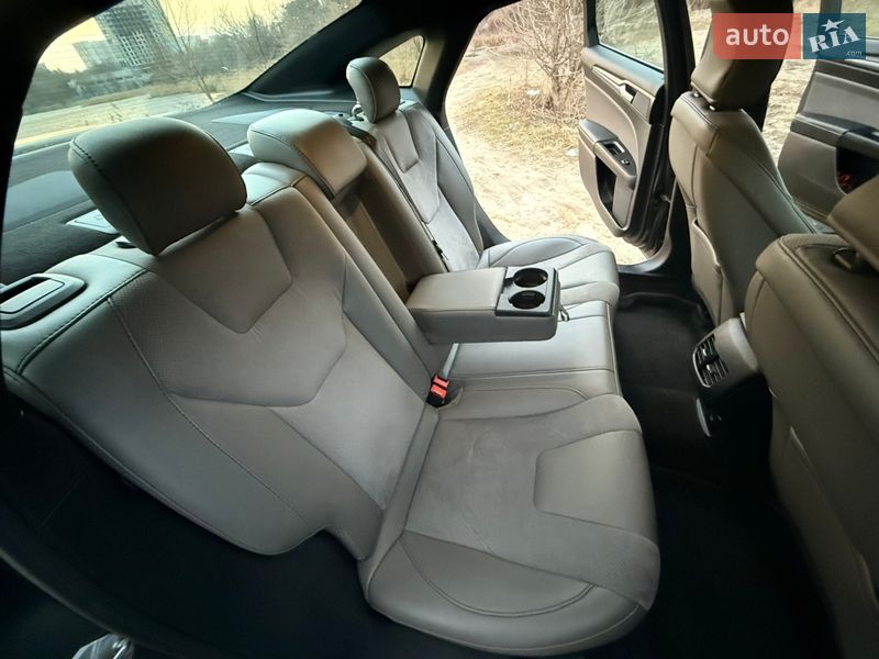 Седан Ford Fusion 2016 в Києві