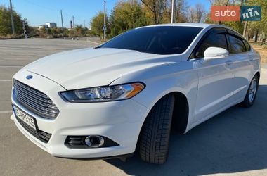 Седан Ford Fusion 2015 в Днепре