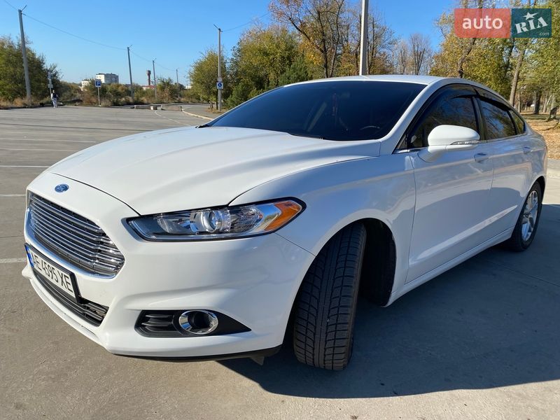 Седан Ford Fusion 2015 в Днепре