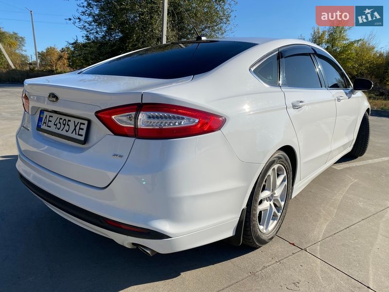 Седан Ford Fusion 2015 в Днепре