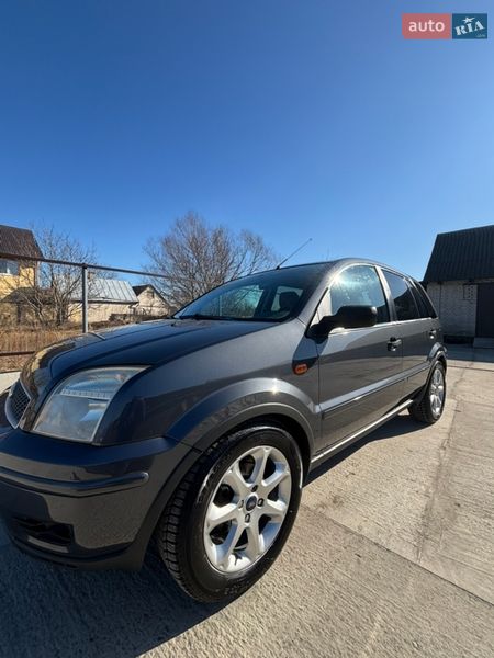 Хэтчбек Ford Fusion 2005 в Луцке