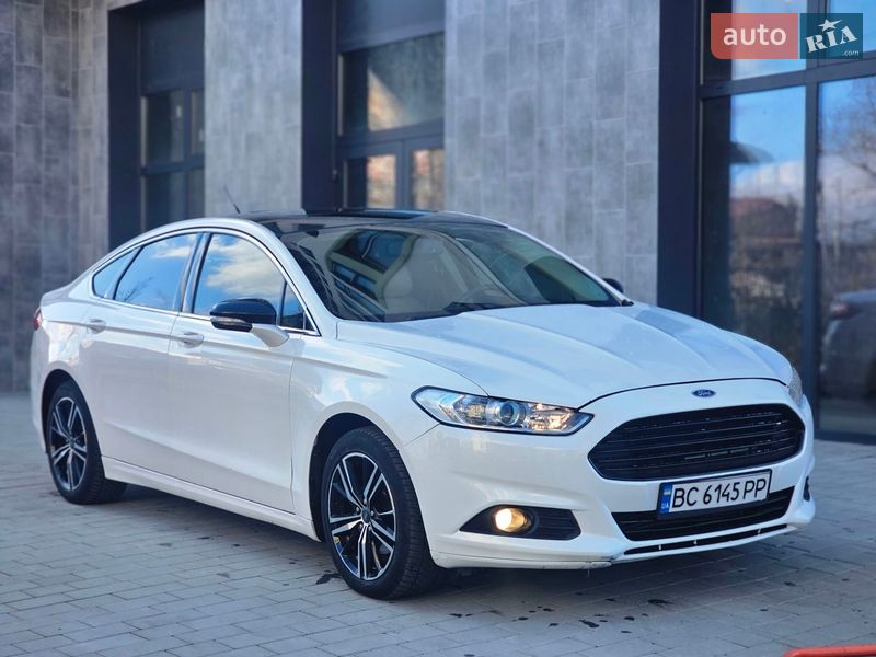 Седан Ford Fusion 2014 в Львове