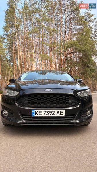 Седан Ford Fusion 2014 в Новомосковську