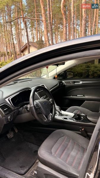 Седан Ford Fusion 2014 в Новомосковську