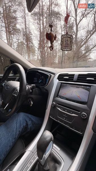 Седан Ford Fusion 2014 в Новомосковську