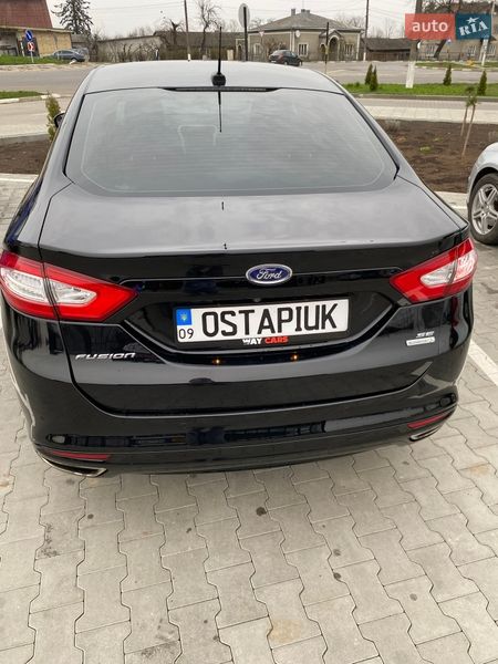 Седан Ford Fusion 2016 в Снятине