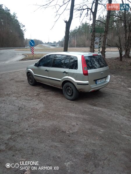 Хэтчбек Ford Fusion 2003 в Киеве