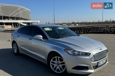 Седан Ford Fusion 2015 в Львові