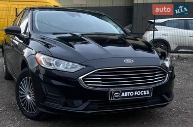 Седан Ford Fusion 2018 в Киеве