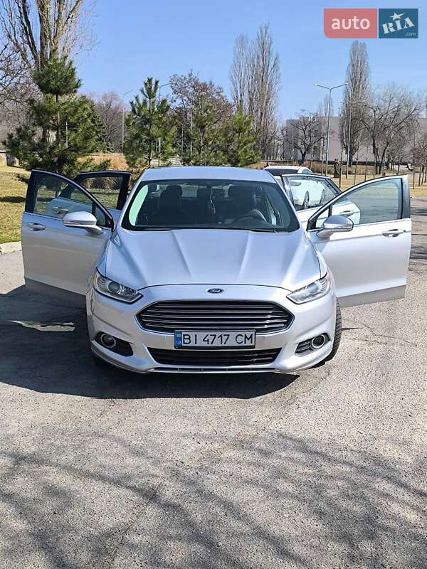 Седан Ford Fusion 2014 в Кременчуге