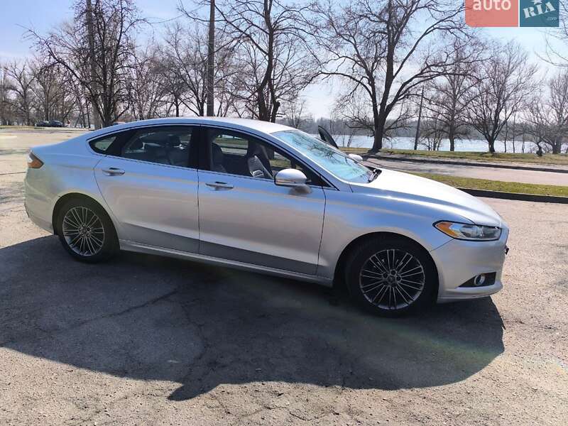 Седан Ford Fusion 2014 в Кременчуге