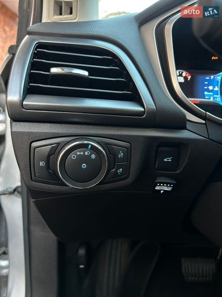 Седан Ford Fusion 2016 в Киеве фото 13 Седан Ford Fusion 2016 в Киеве
