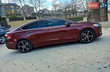 Седан Ford Fusion 2015 в Тернополі