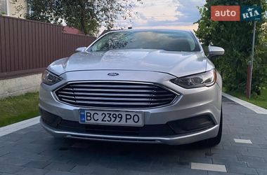 Седан Ford Fusion 2016 в Самборі