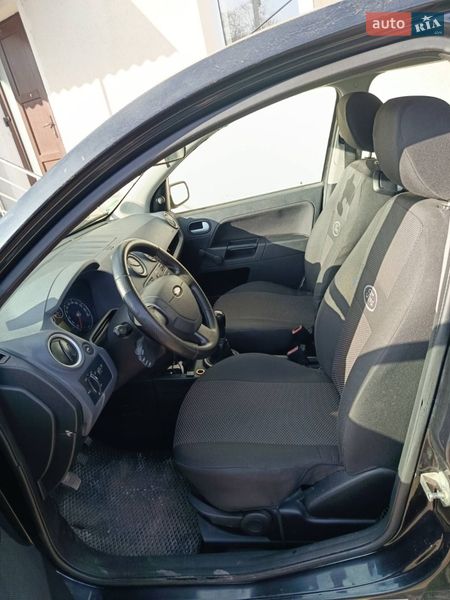 Хетчбек Ford Fusion 2005 в Івано-Франківську