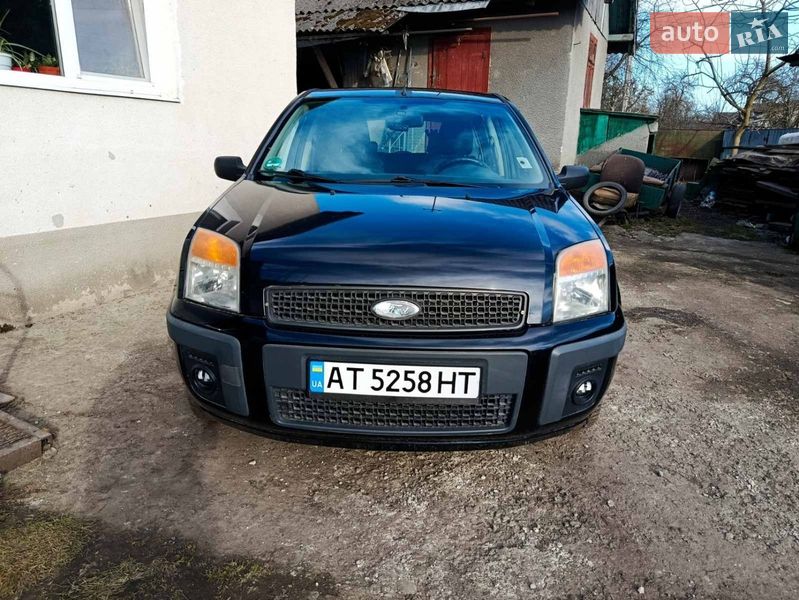 Хетчбек Ford Fusion 2005 в Івано-Франківську