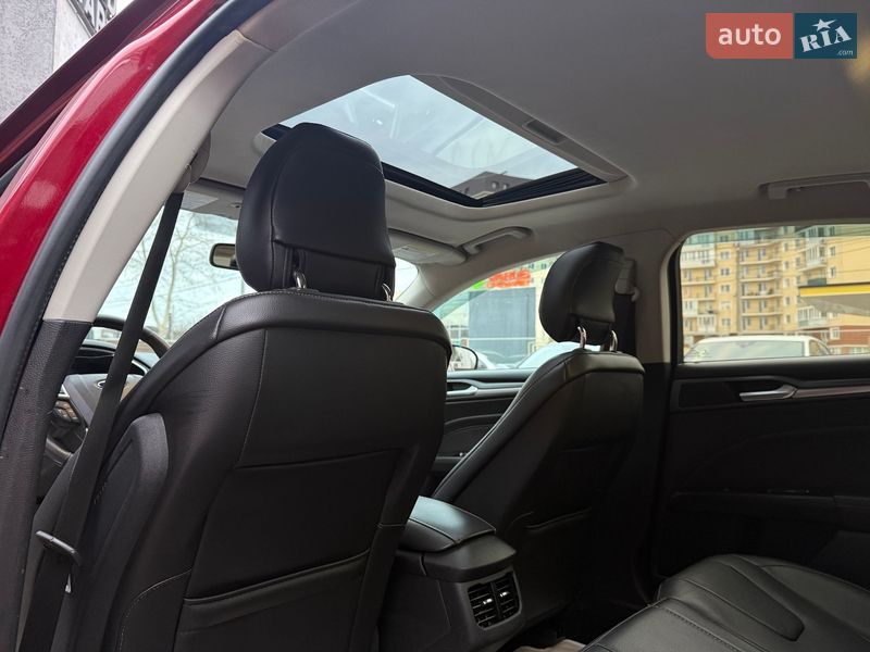 Седан Ford Fusion 2014 в Одесі