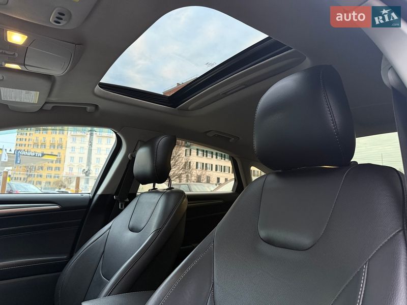 Седан Ford Fusion 2014 в Одесі