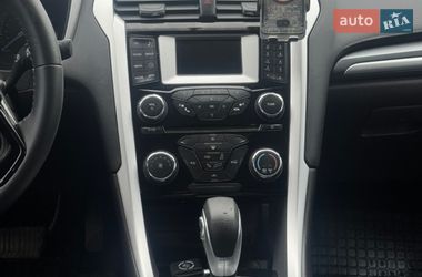 Седан Ford Fusion 2015 в Прилуках